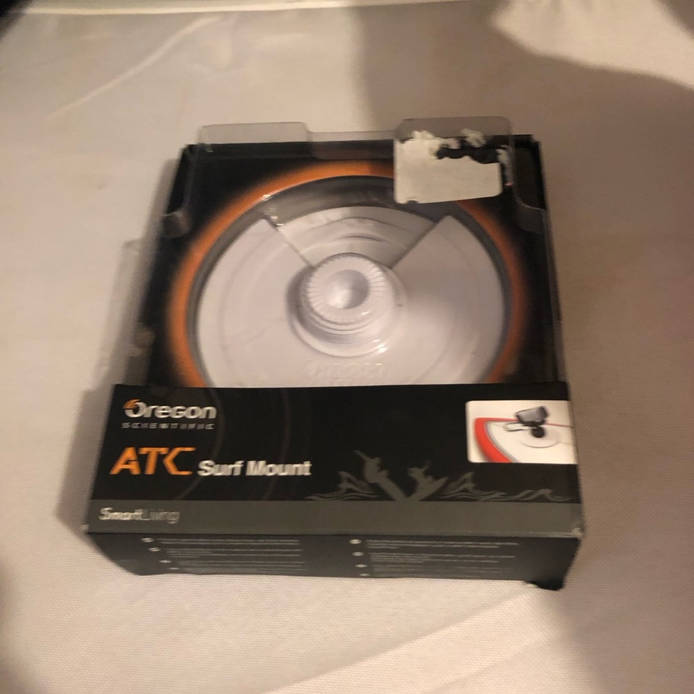 🌴Oregon Scientific ATC Surf Mount 960 $15 or $12 w/offer